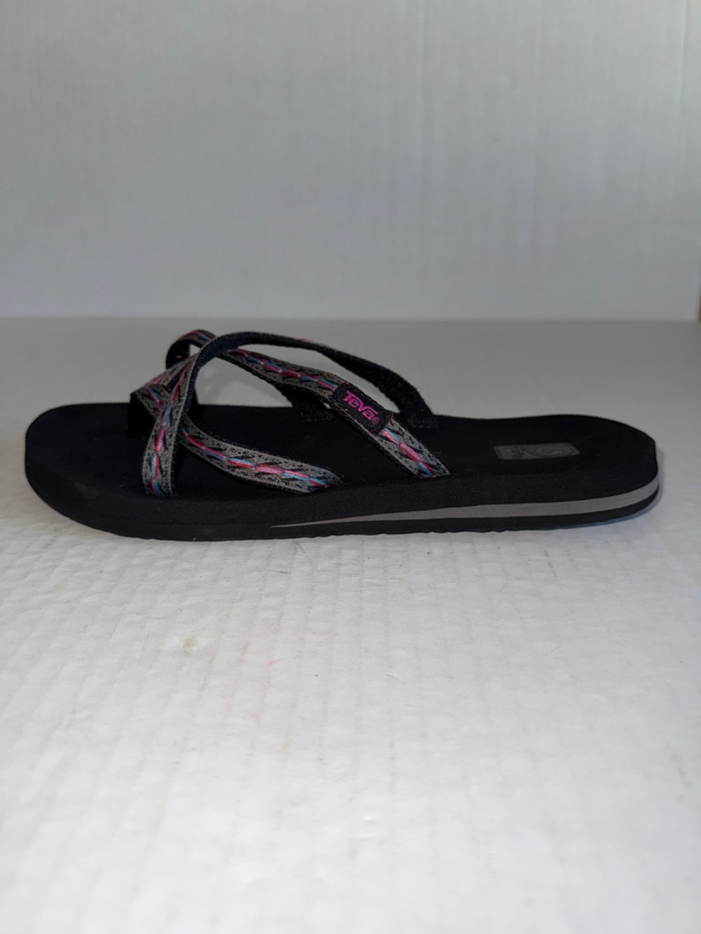 Teva Olowahu Flip Flop Sandals - Picture 3 of 11